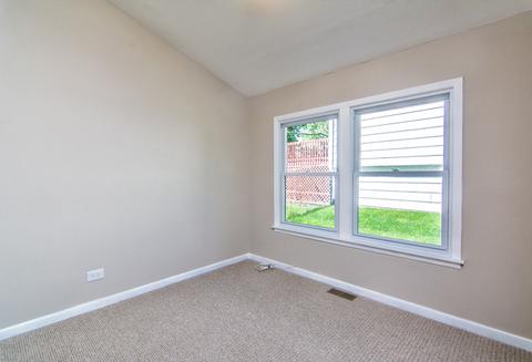 3705 Holly Ln, Rolling Meadows, IL 60008 photo 3