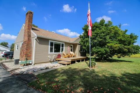 5123 River Rd, Cherry Valley, IL 61016 photo 1