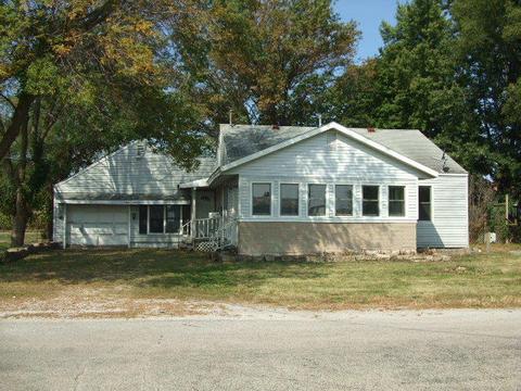 411 N Walnut St, Onarga, IL 60955 photo 1