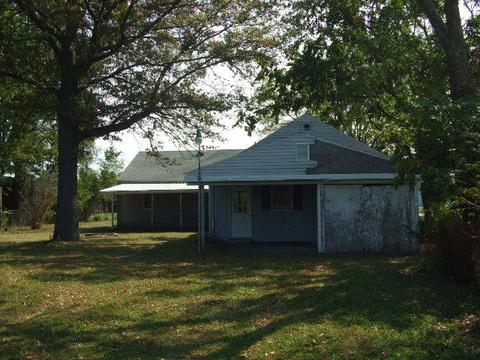 411 N Walnut St, Onarga, IL 60955 photo 2