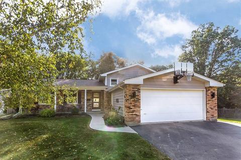 512 Colonial Ct, Algonquin, IL 60102 photo 1