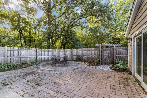 512 Colonial Ct, Algonquin, IL 60102 photo 25