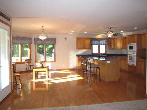 17 N Prairieview Ave, Tuscola, IL 61953 photo 7