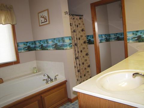 17 N Prairieview Ave, Tuscola, IL 61953 photo 16