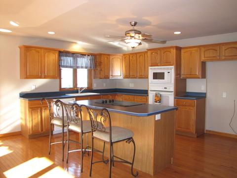 17 N Prairieview Ave, Tuscola, IL 61953 photo 5