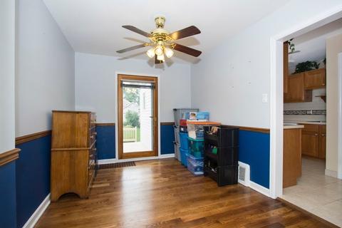 1646 Howard Ave, Des Plaines, IL 60018 photo 10