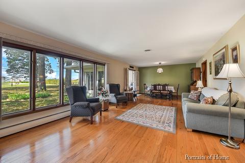 1430 Camel Rd, Aurora, IL 60505 photo 4