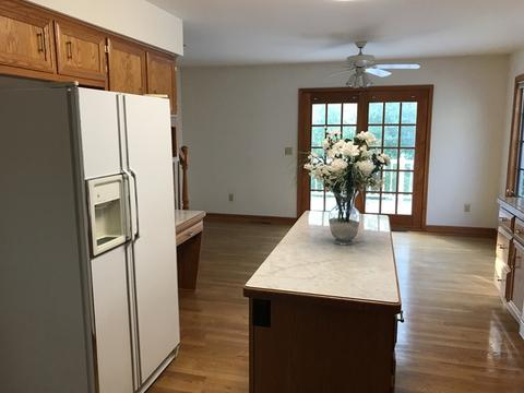 2501 Waterside Dr, Aurora, IL 60502 photo 6