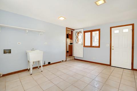528 Ridgemoor Dr, Willowbrook, IL 60527 photo 17