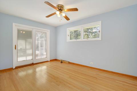 528 Ridgemoor Dr, Willowbrook, IL 60527 photo 9