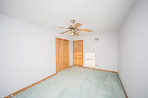 218 Lakeview Ct, Steger, IL 60475 photo 20
