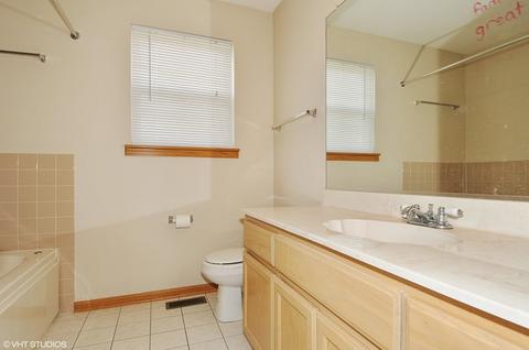 4718 Quail Dr, Plainfield, IL 60586 photo 7