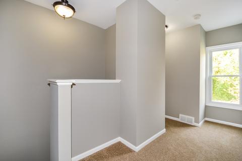 92 E Washington St, Oswego, IL 60543 photo 10