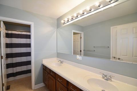 478 Mooresfield St, Elgin, IL 60124 photo 30
