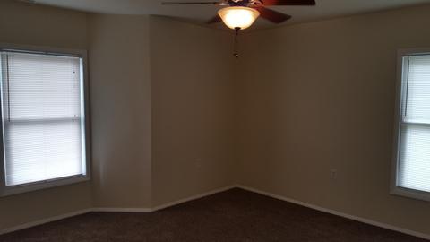 705 N May St, Aurora, IL 60506 photo 4