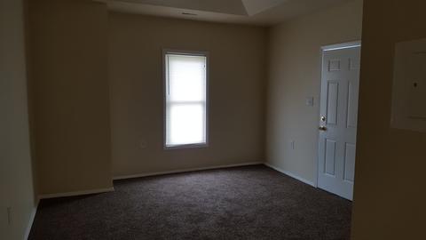 705 N May St, Aurora, IL 60506 photo 2