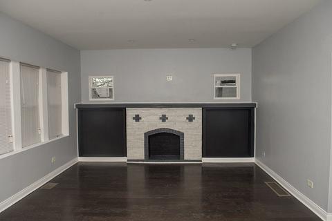 6038 S Champlain Ave, Chicago, IL 60637 photo 2