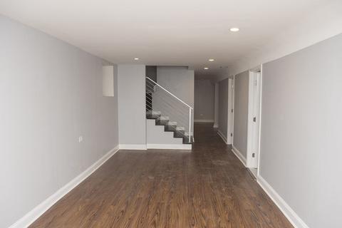 6038 S Champlain Ave, Chicago, IL 60637 photo 16