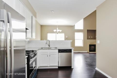 7005 Creekside Dr, Plainfield, IL 60586 photo 4