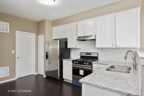 7005 Creekside Dr, Plainfield, IL 60586 photo 3
