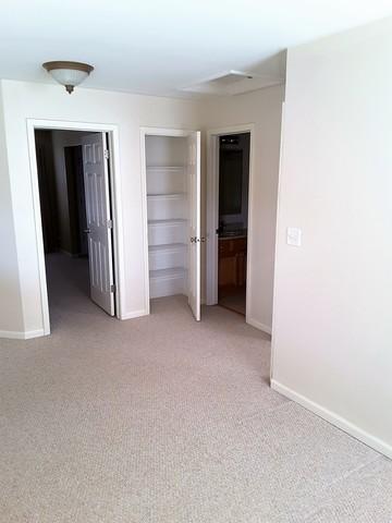 3075 Marion St, Elgin, IL 60124 photo 12