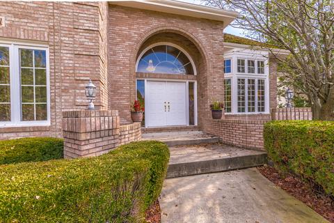 8 S281 Hampton Cir, Naperville, IL 60540 photo 3