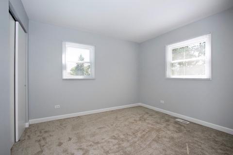 2404 Maple Ln, Rolling Meadows, IL 60008 photo 7