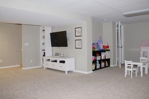 1452 Garnet Cir, Hoffman Estates, IL 60192 photo 20
