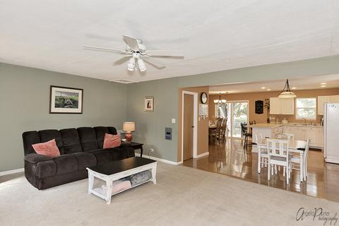 1412 May Ave, Mchenry, IL 60050 photo 9