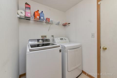 3050 Creekside Dr, Plainfield, IL 60586 photo 9