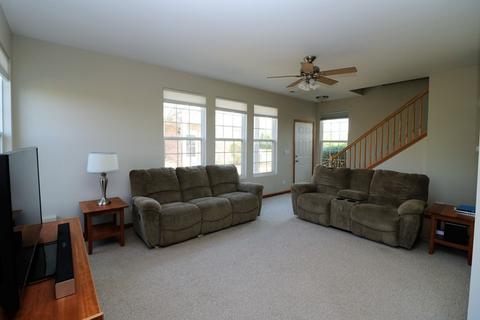 2630 Williamsburg Dr, Algonquin, IL 60102 photo 4
