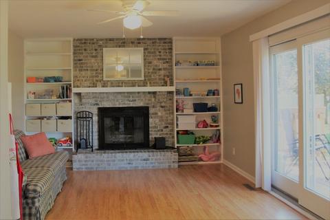 313 S Cross Trl, Mchenry, IL 60050 photo 16