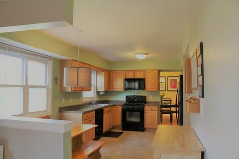 313 S Cross Trl, Mchenry, IL 60050 photo 4