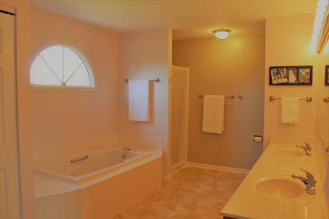 313 S Cross Trl, Mchenry, IL 60050 photo 5