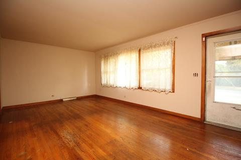 846 Ford Ave, Elgin, IL 60120 photo 4