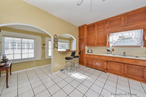 514 Jackson St, Aurora, IL 60505 photo 9