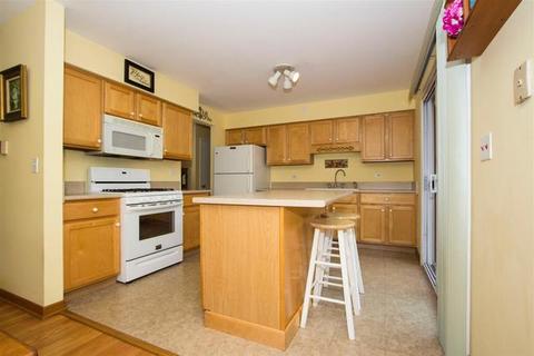 524 E Turner Ave, Roselle, IL 60172 photo 7