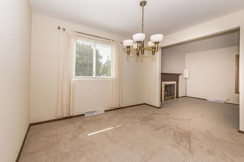 591 Garys Dr, Antioch, IL 60002 photo 6