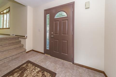 591 Garys Dr, Antioch, IL 60002 photo 11
