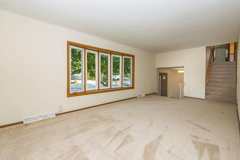 591 Garys Dr, Antioch, IL 60002 photo 16