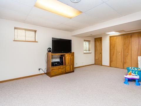 789 Ayers St, Bolingbrook, IL 60440 photo 28