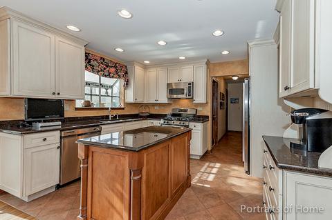 524 Brighton Dr, Wheaton, IL 60189 photo 8