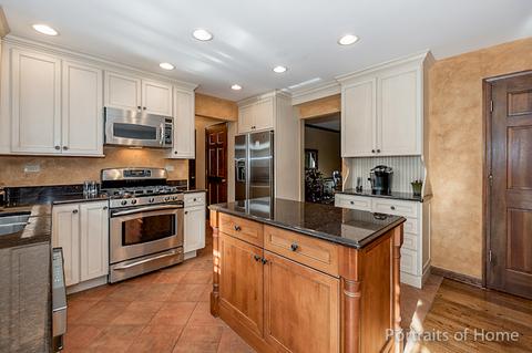 524 Brighton Dr, Wheaton, IL 60189 photo 7