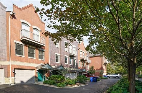 526 E 32nd St #C, Chicago, IL 60616 photo 1