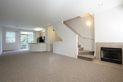 526 E 32nd St #C, Chicago, IL 60616 photo 2