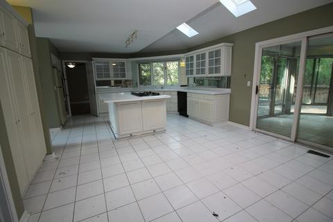 2240 Buckthorn Dr, Algonquin, IL 60102 photo 5