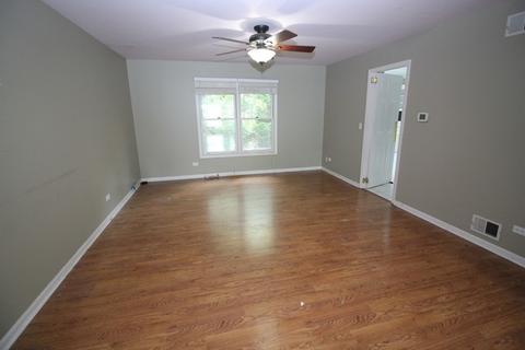 2240 Buckthorn Dr, Algonquin, IL 60102 photo 4