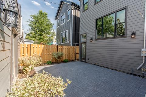 2426 N Artesian Ave, Chicago, IL 60647 photo 24