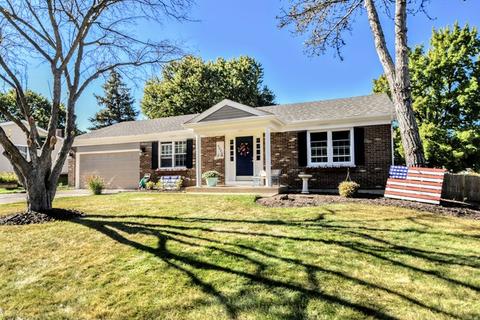4805 Chesterfield Dr, Mchenry, IL 60050 photo 1