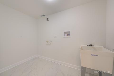 321 E 107th St, Chicago, IL 60628 photo 22